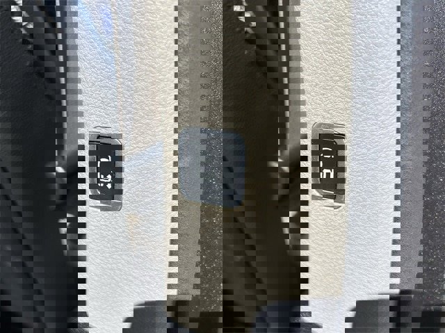 Used 2017 Chrysler Pacifica Touring-L Plus image 34