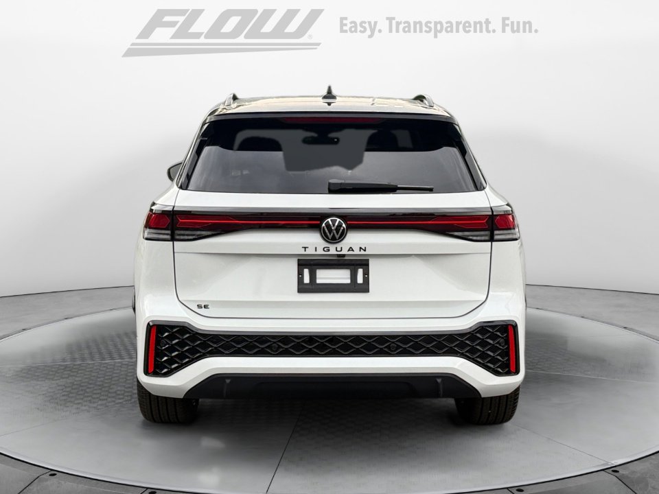 New 2026 Volkswagen Tiguan SE R-Line FWD image 6