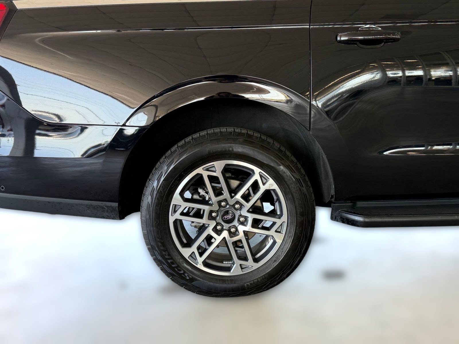 Certified 2025 Ford Expedition Max Active AWD/4WD image 12