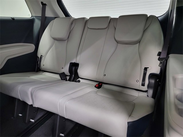 New 2026 Kia Carnival EX image 17