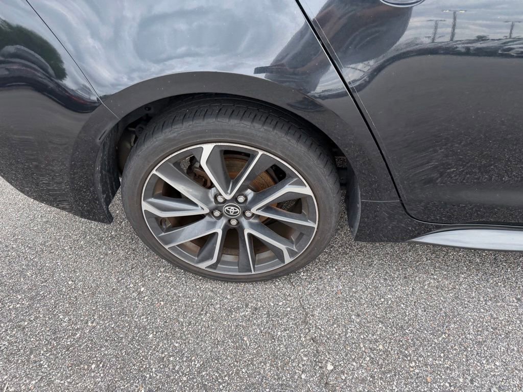 Used 2021 Toyota Corolla XSE w/ Advanced Lighting Package FWD image 5