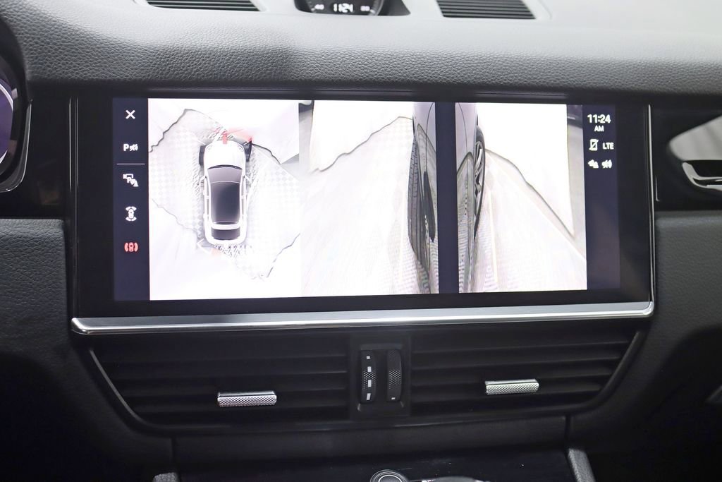 Used 2022 Porsche Cayenne S AWD/4WD image 22