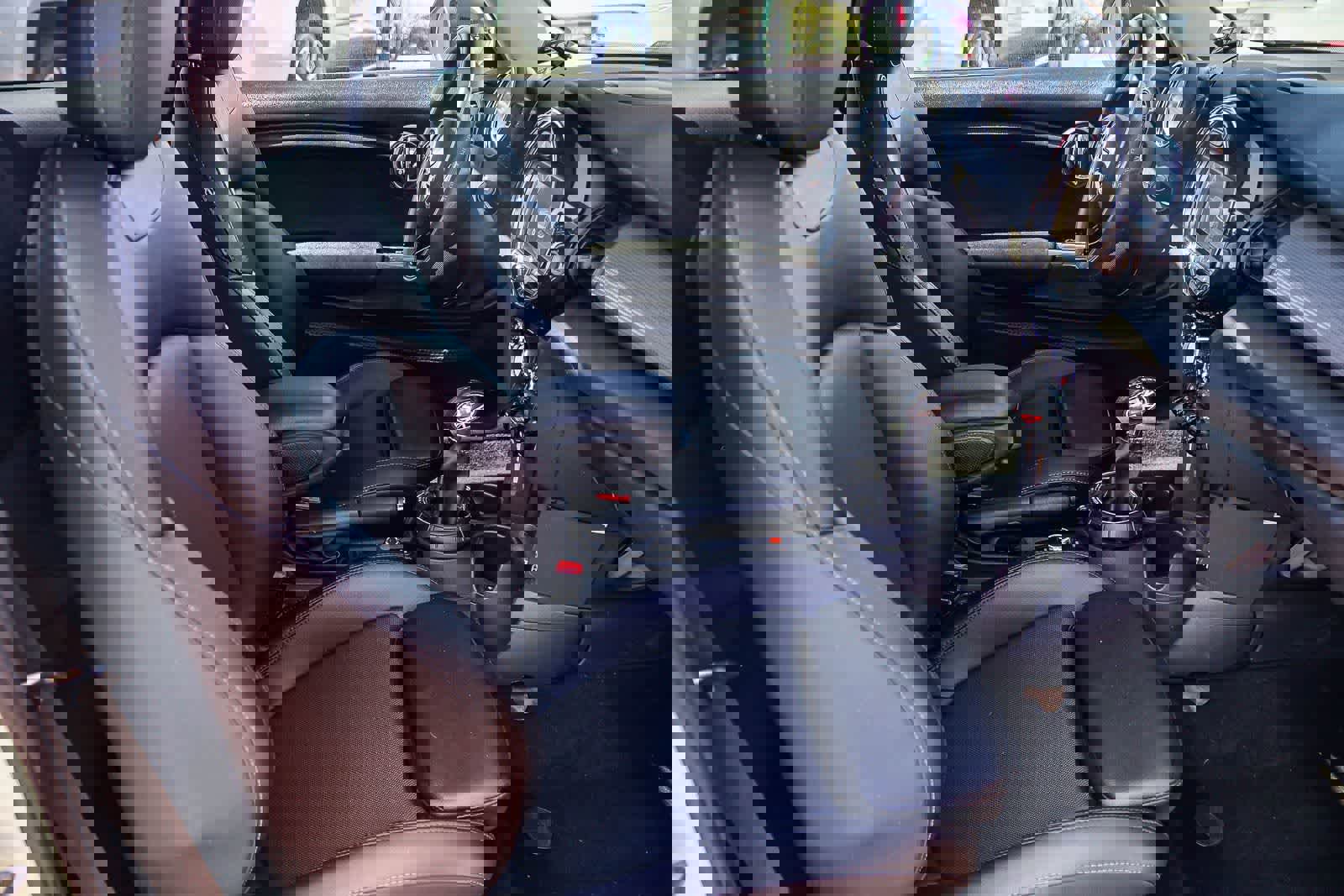 Used 2014 MINI Cooper 2-Door Hardtop image 17