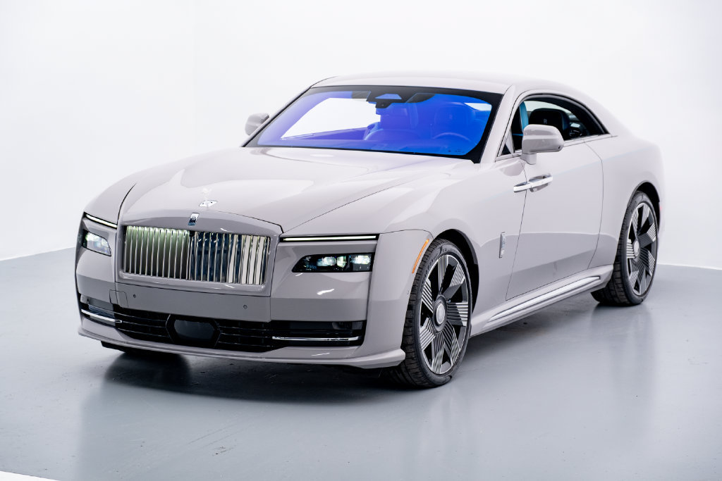 Used 2024 Rolls-Royce Spectre w/ Spectre Launch Package AWD/4WD image 2