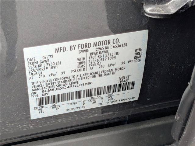 Used 2023 Lincoln Aviator AWD w/ Class IV Trailer Tow Package image 27