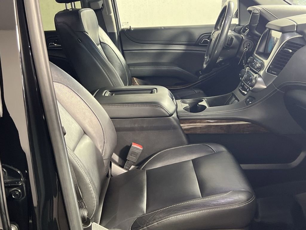 Used 2019 Chevrolet Suburban LT image 29