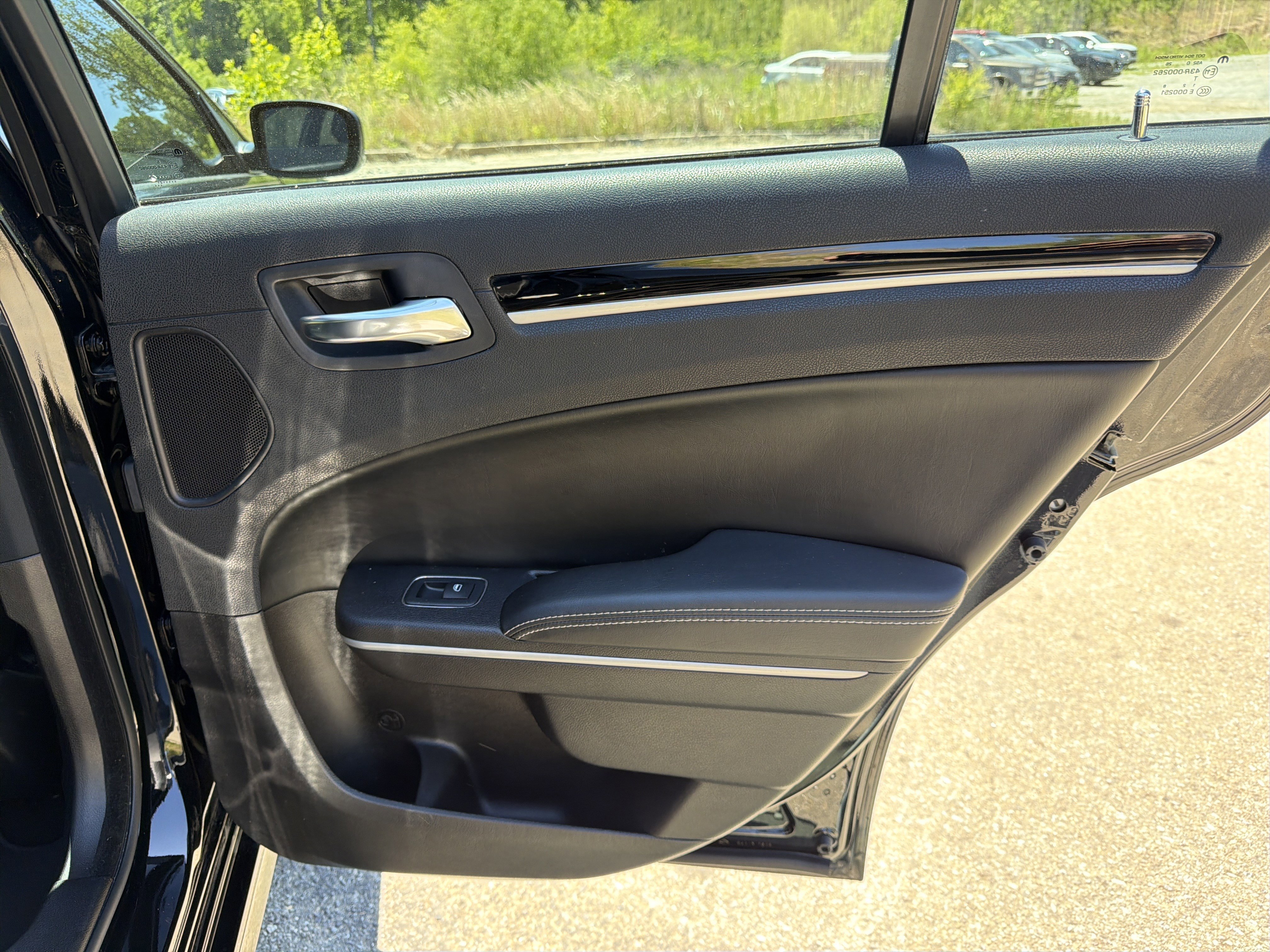 Used 2021 Chrysler 300 S w/ Comfort Group RWD image 16