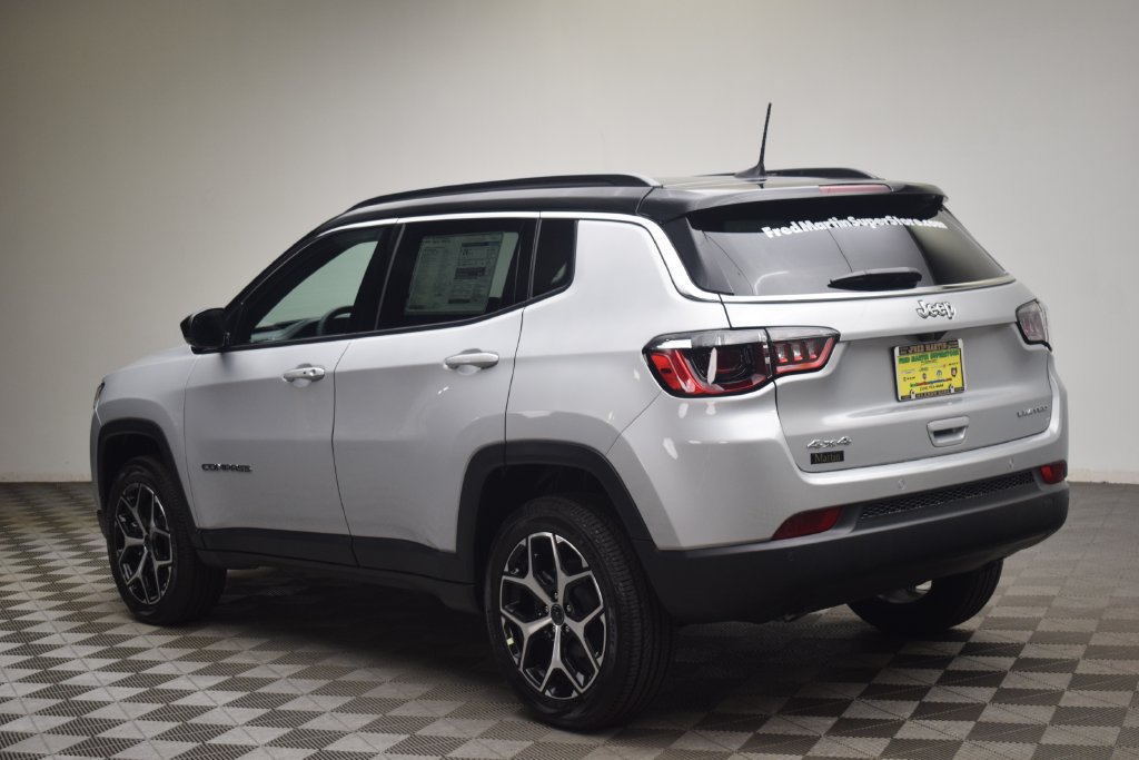 New 2026 Jeep Compass Limited w/ Sun, Sound & Navigation Group AWD/4WD image 11