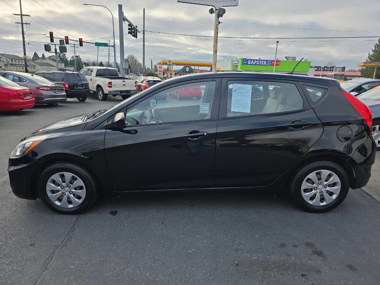Used 2015 Hyundai Accent GS image 9