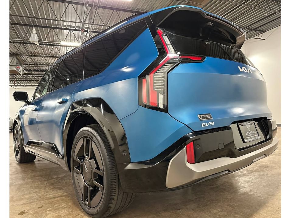 Used 2024 Kia EV9 GT-Line AWD/4WD image 17