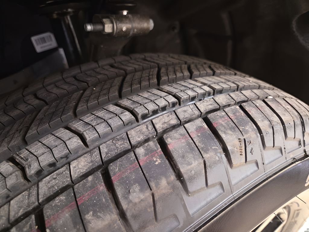 New 2026 Jeep Grand Cherokee Laredo image 26