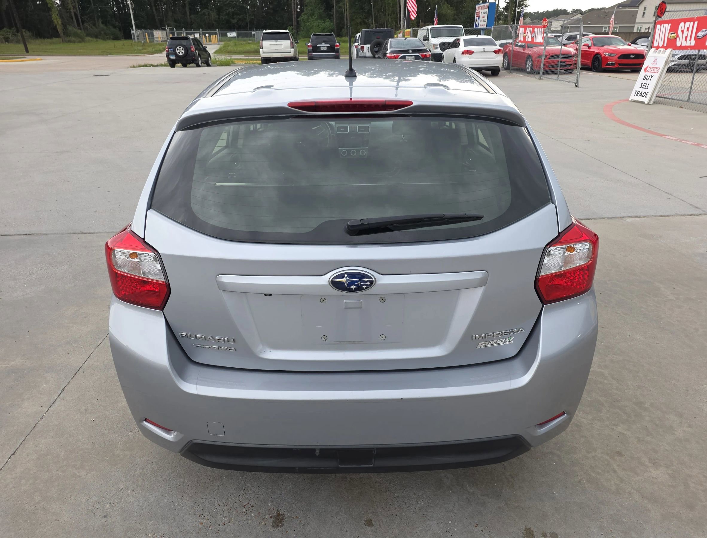 Used 2015 Subaru Impreza 2.0i Premium image 14