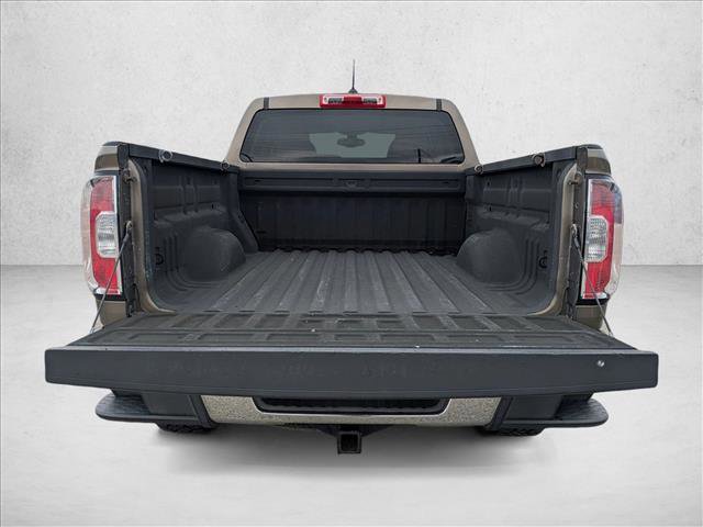 Used 2015 GMC Canyon SLE image 18