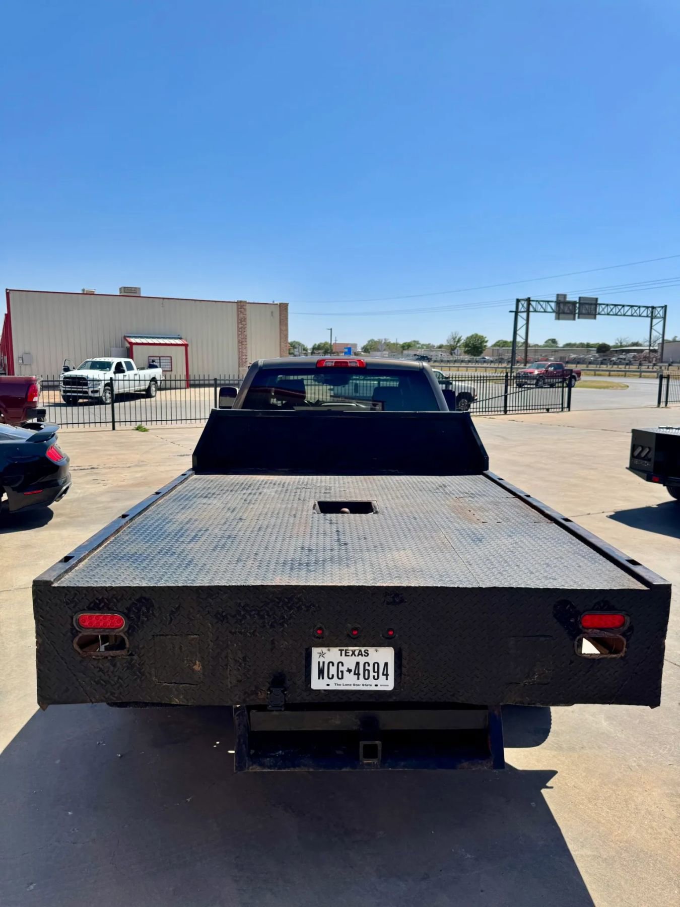 Used 2015 GMC Sierra 3500 SLT w/ Duramax Plus Package AWD/4WD image 7