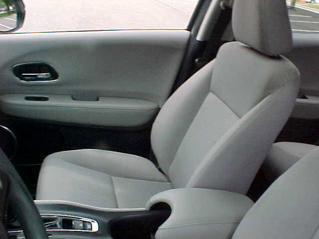 Used 2016 Honda HR-V EX image 17