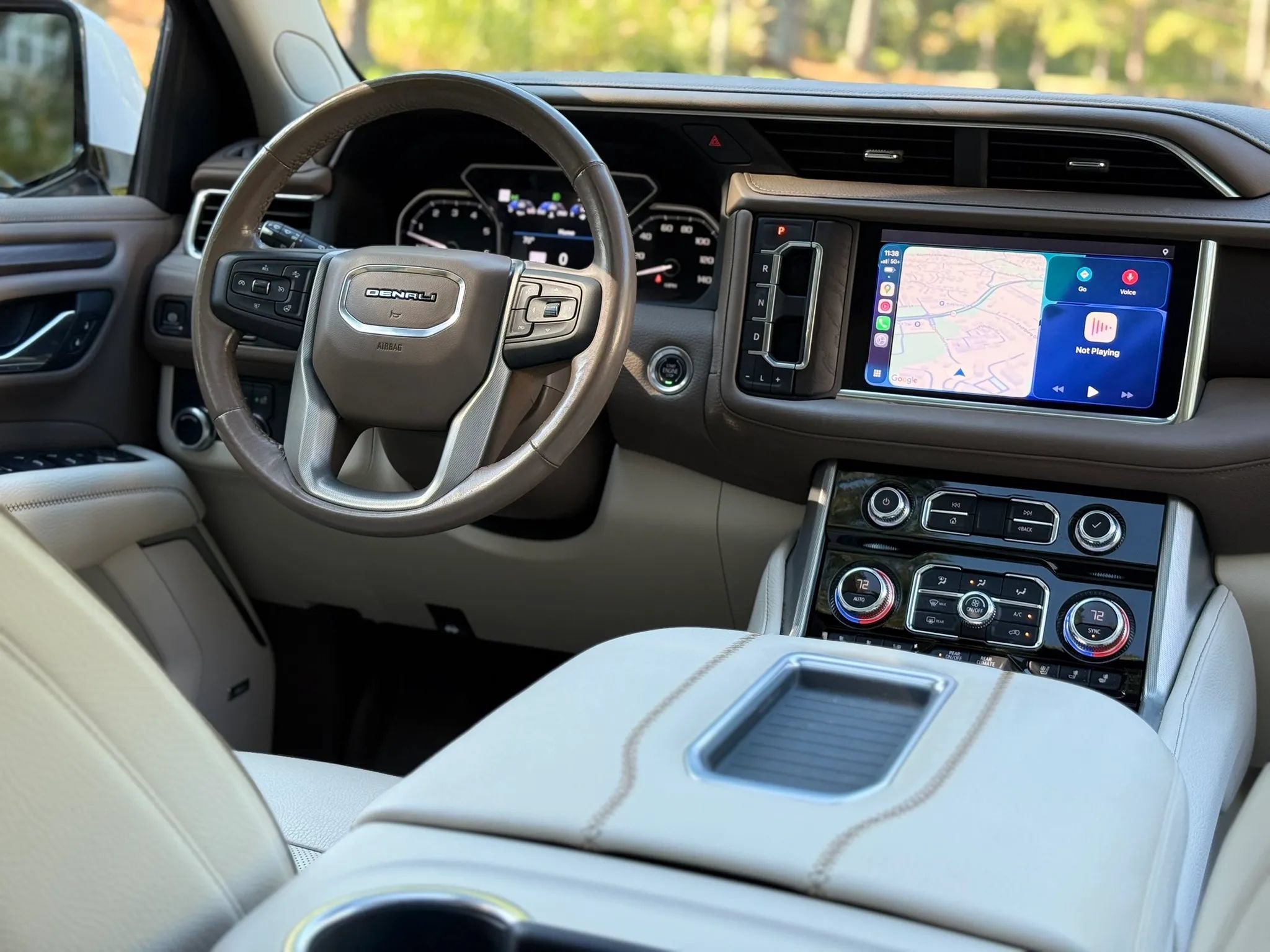 Used 2021 GMC Yukon XL Denali w/ Denali Premium Package RWD image 25