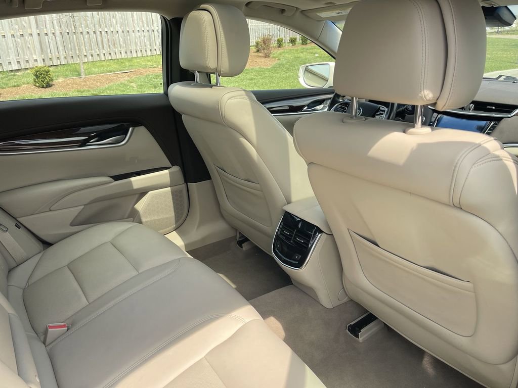 Used 2014 Cadillac XTS Luxury w/ Driver Awareness Package image 29