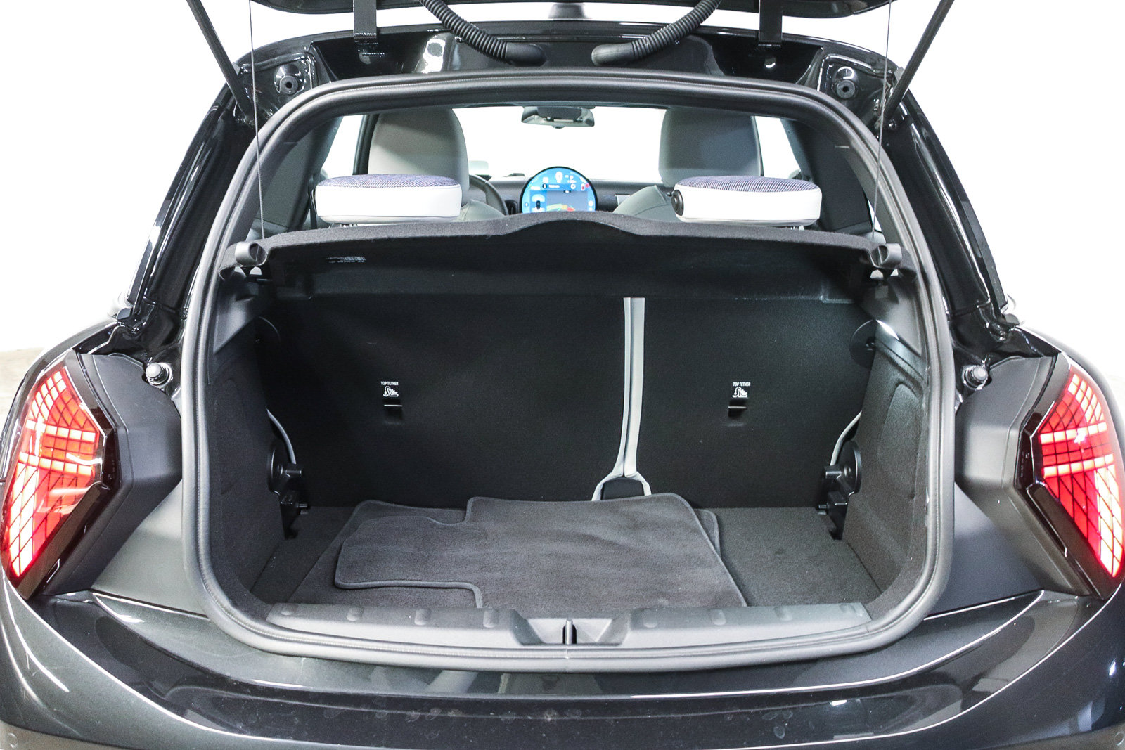 Used 2026 MINI Cooper 2-Door Hardtop FWD image 27