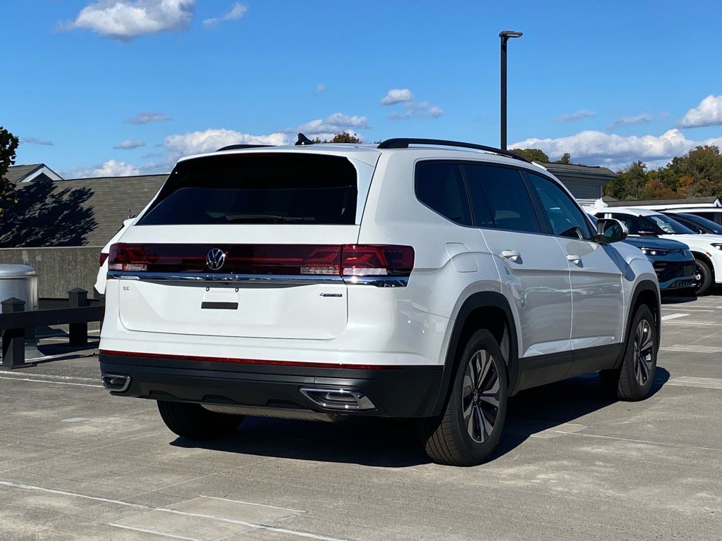 New 2026 Volkswagen Atlas SE image 3