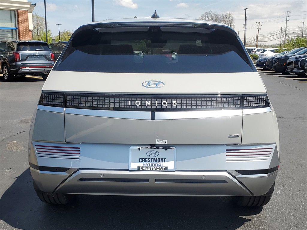 New 2024 Hyundai Ioniq 5 Limited image 5