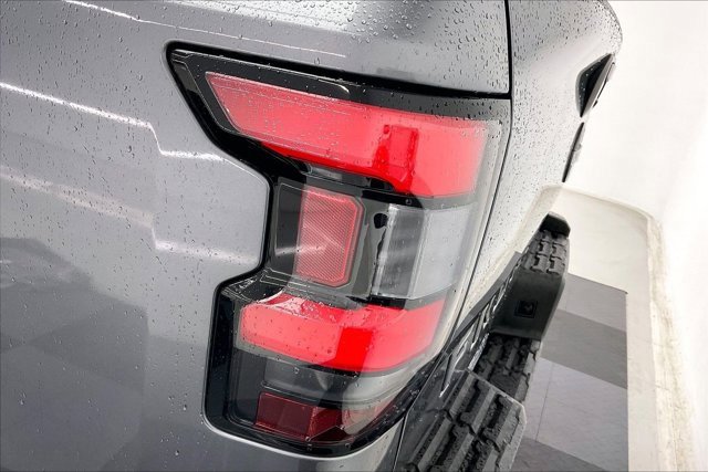 Used 2022 Nissan Frontier SV w/ Technology Package image 29