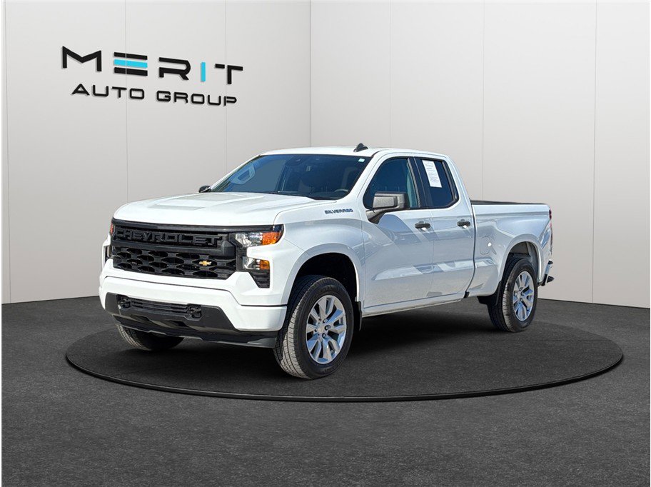 Used 2022 Chevrolet Silverado 1500 Custom image 4