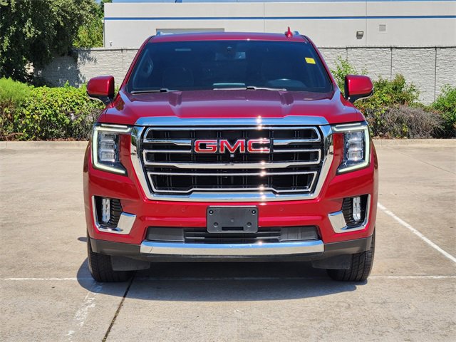 Used 2021 GMC Yukon SLT w/ SLT Premium Package image 3