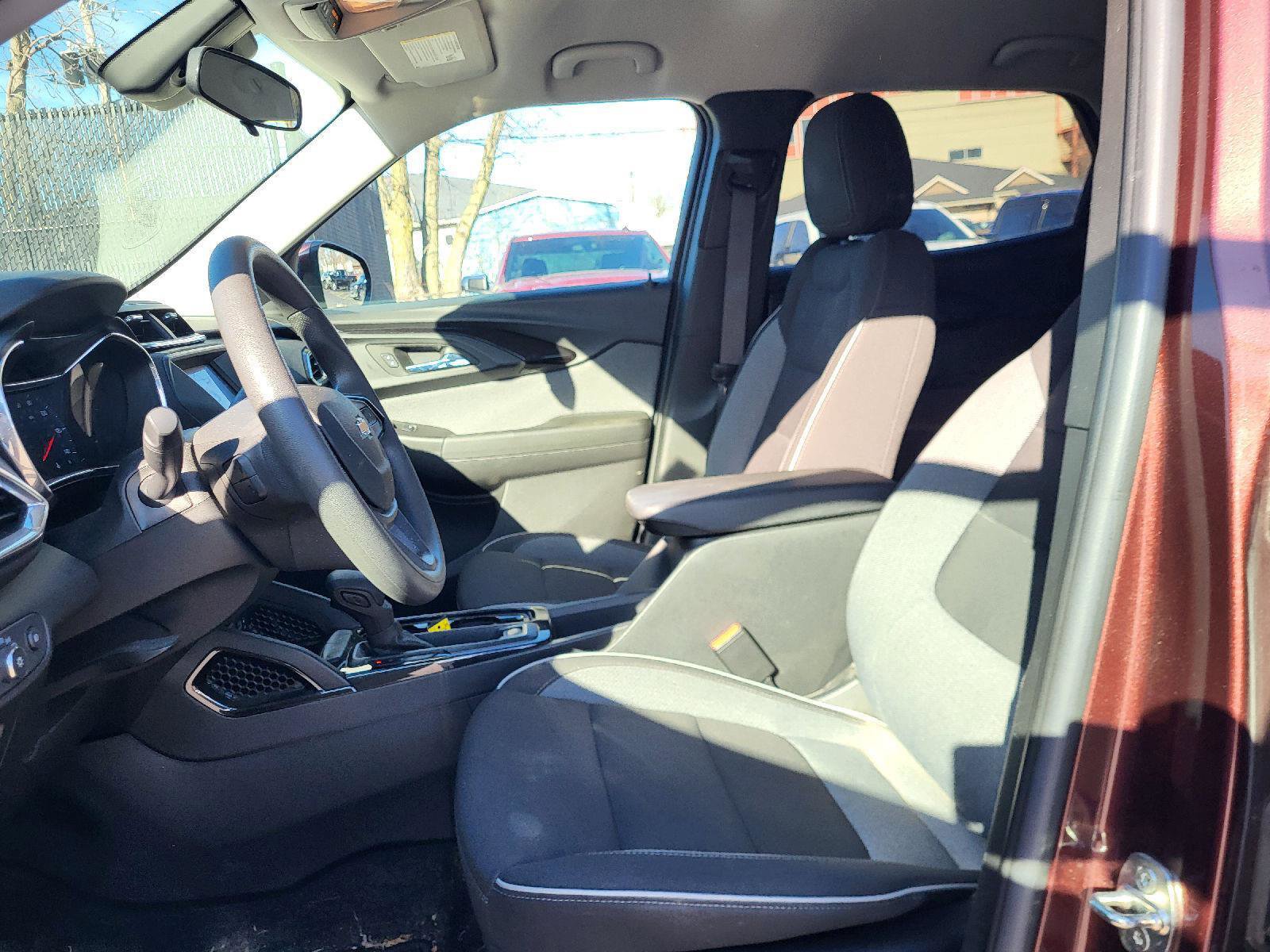 Used 2023 Chevrolet TrailBlazer LT image 9