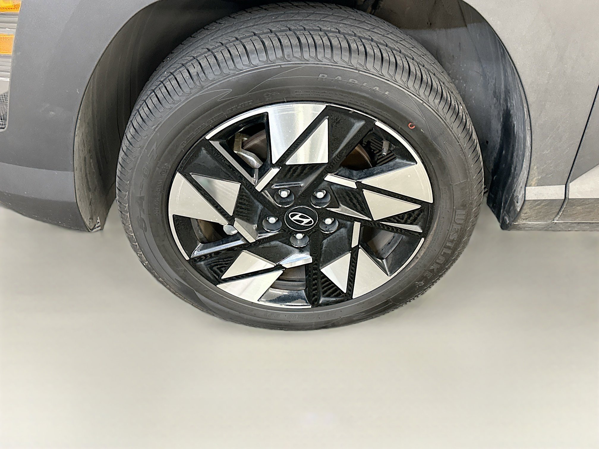 Used 2025 Hyundai Kona SEL image 11