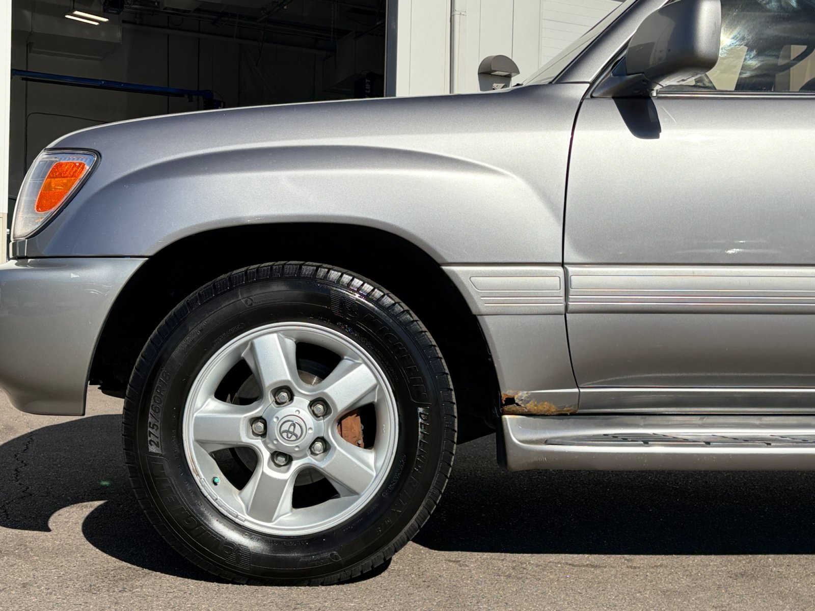 Used 2003 Toyota Land Cruiser AWD/4WD image 10