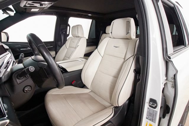 Used 2022 Cadillac Escalade Sport w/ Touring Package AWD/4WD image 20