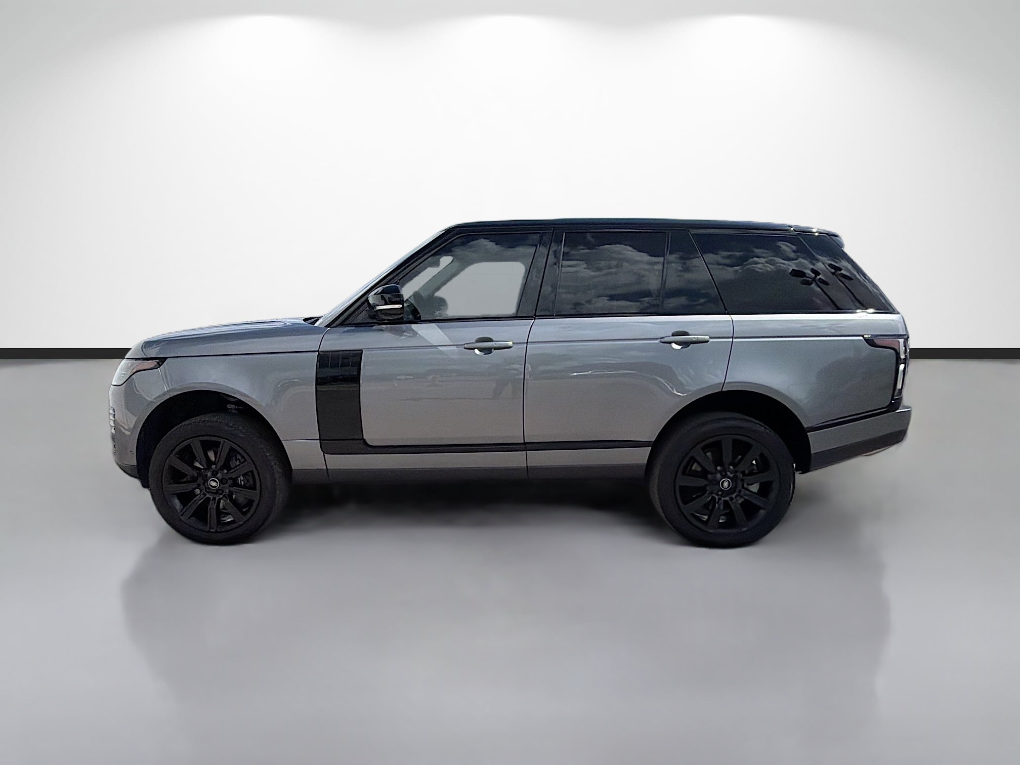 Used 2022 Land Rover Range Rover Westminster Edition AWD/4WD image 2