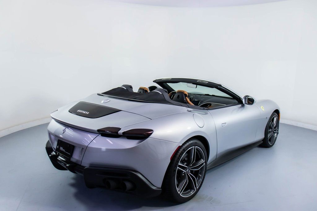 Certified 2025 Ferrari Roma Spider image 2