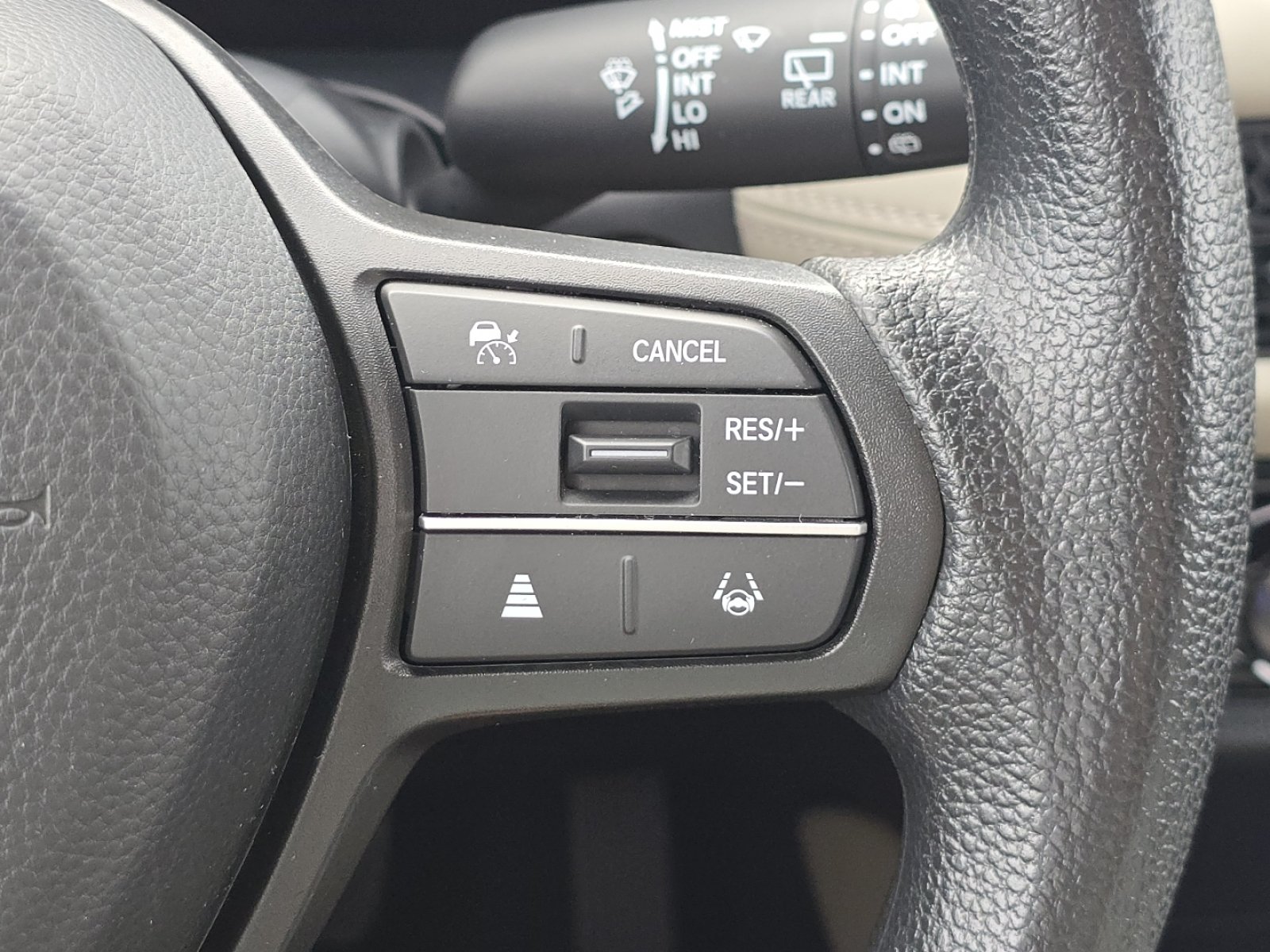 Used 2024 Honda HR-V LX image 30