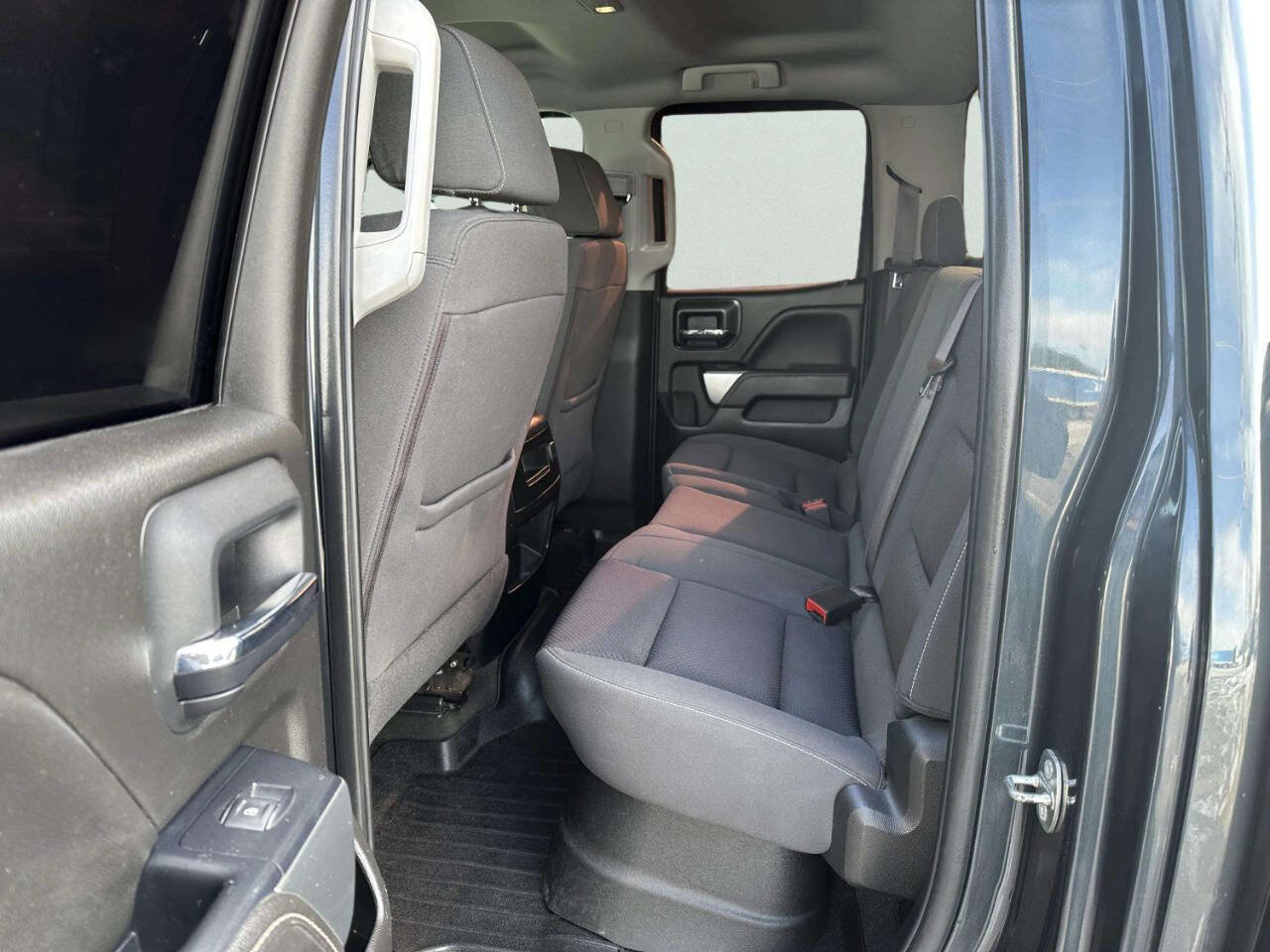 Used 2017 Chevrolet Silverado 1500 LT w/ All Star Edition image 12