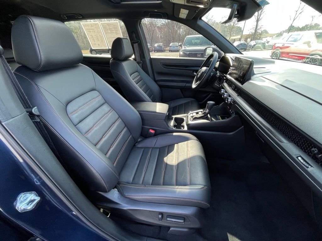 Certified 2025 Honda CR-V Sport-L image 33