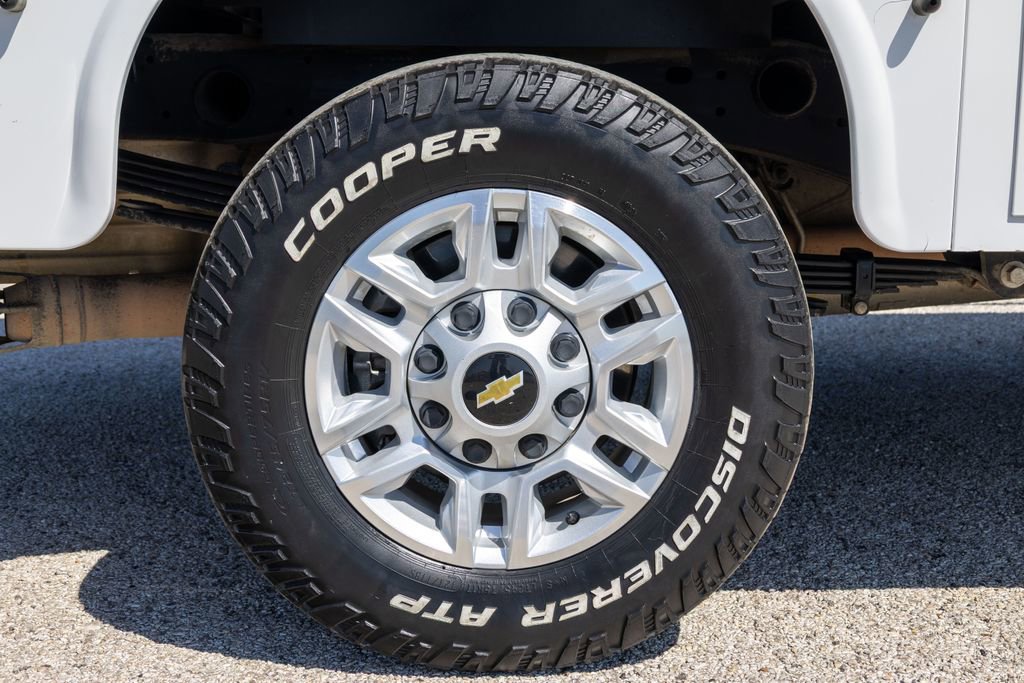 Used 2022 Chevrolet Silverado 2500 LT w/ Convenience Package image 23