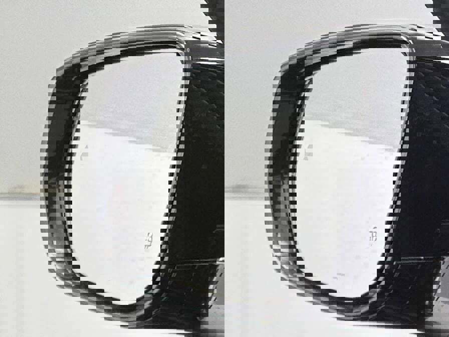 New 2025 Jeep Grand Cherokee L Laredo image 38