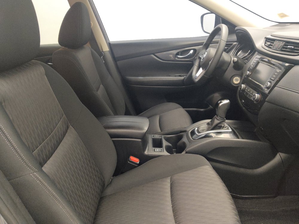 Used 2020 Nissan Rogue S w/ Special Edition Package FWD image 21