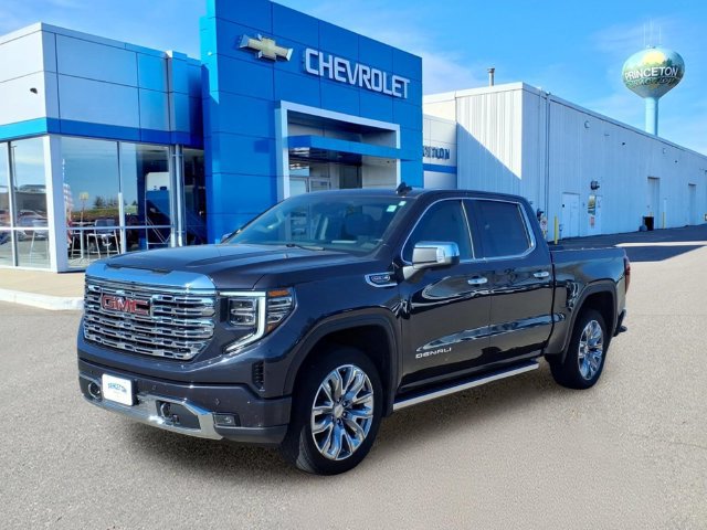 Used 2024 GMC Sierra 1500 Denali w/ Denali Reserve Package AWD/4WD image 8