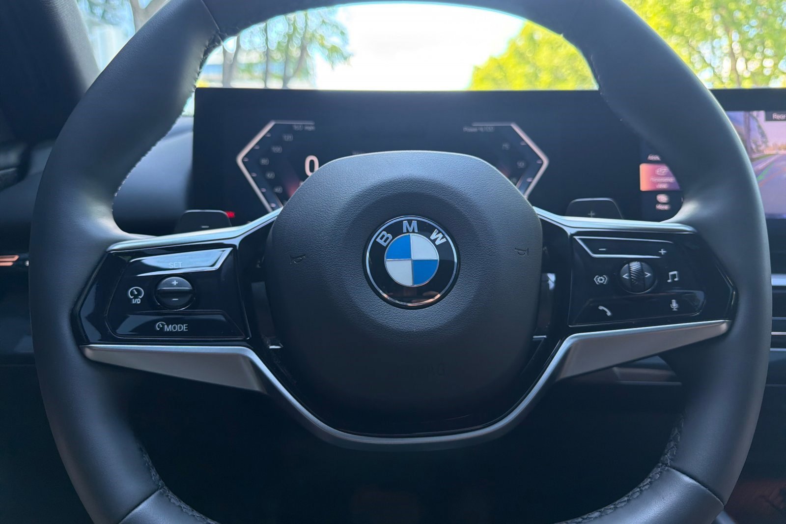 Used 2024 BMW 530i image 30