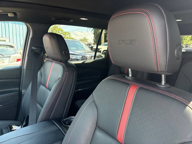 Used 2026 Chevrolet Traverse RS w/ LPO, Floor Liner Package AWD/4WD image 9