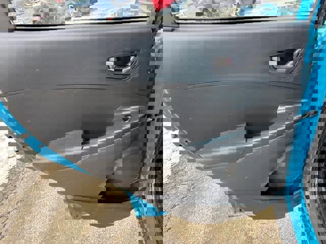 Used 2023 Hyundai Kona SEL image 12