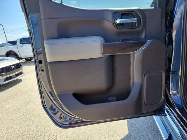 Used 2021 GMC Sierra 1500 SLT w/ SLT Premium Package RWD image 17