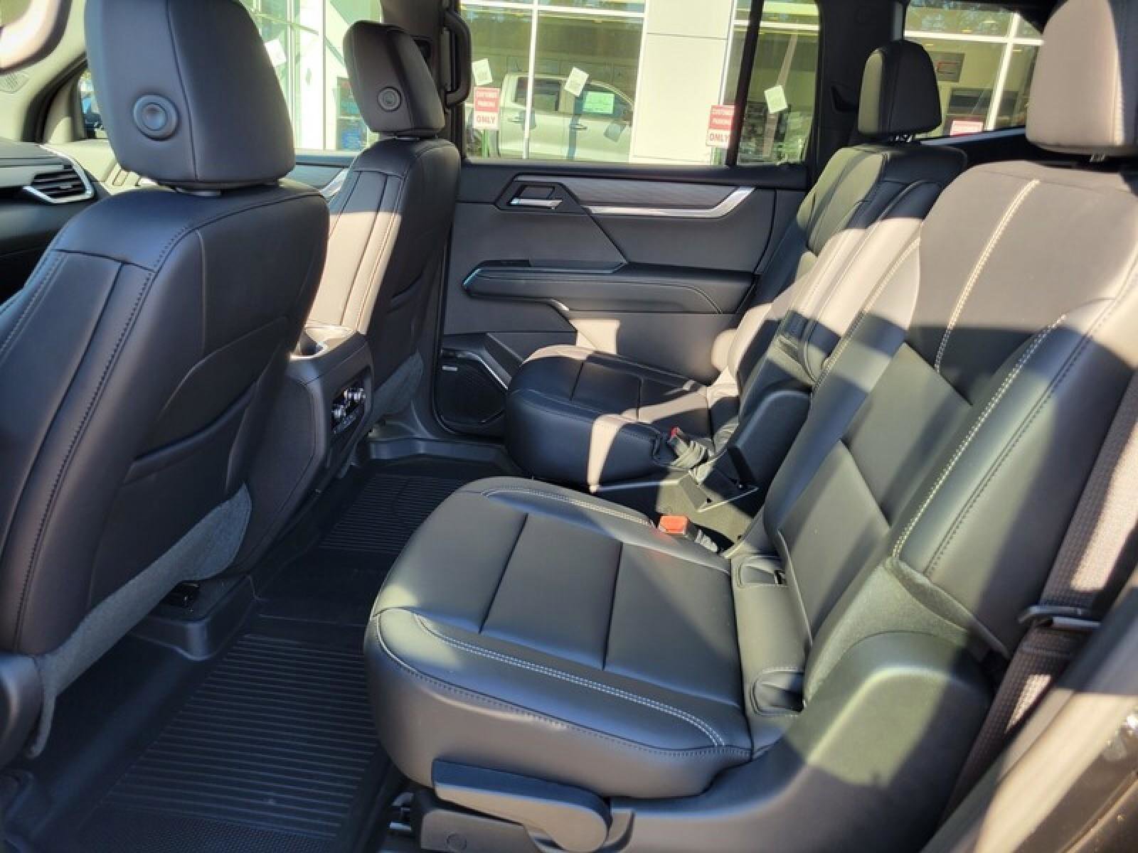 New 2026 GMC Acadia Elevation w/ Elevation Premium Package image 27