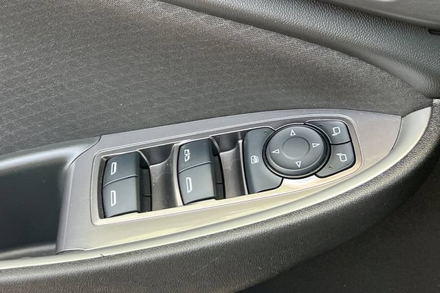 Used 2025 Chevrolet Malibu LT FWD image 12