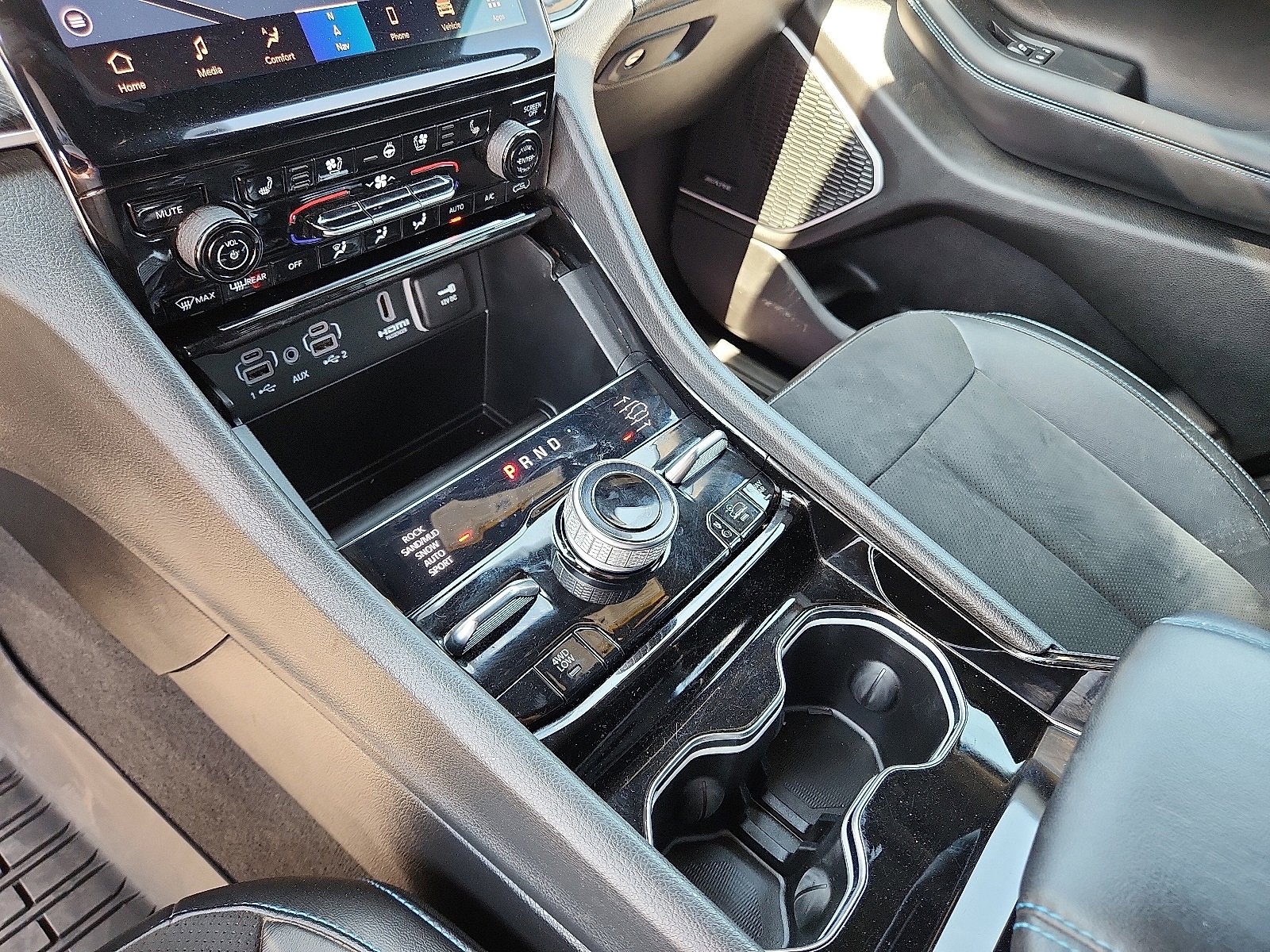 Used 2022 Jeep Grand Cherokee Trailhawk image 18