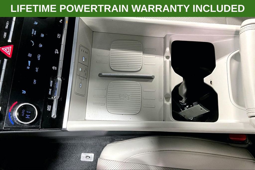 Used 2025 Hyundai Santa Fe SEL image 17