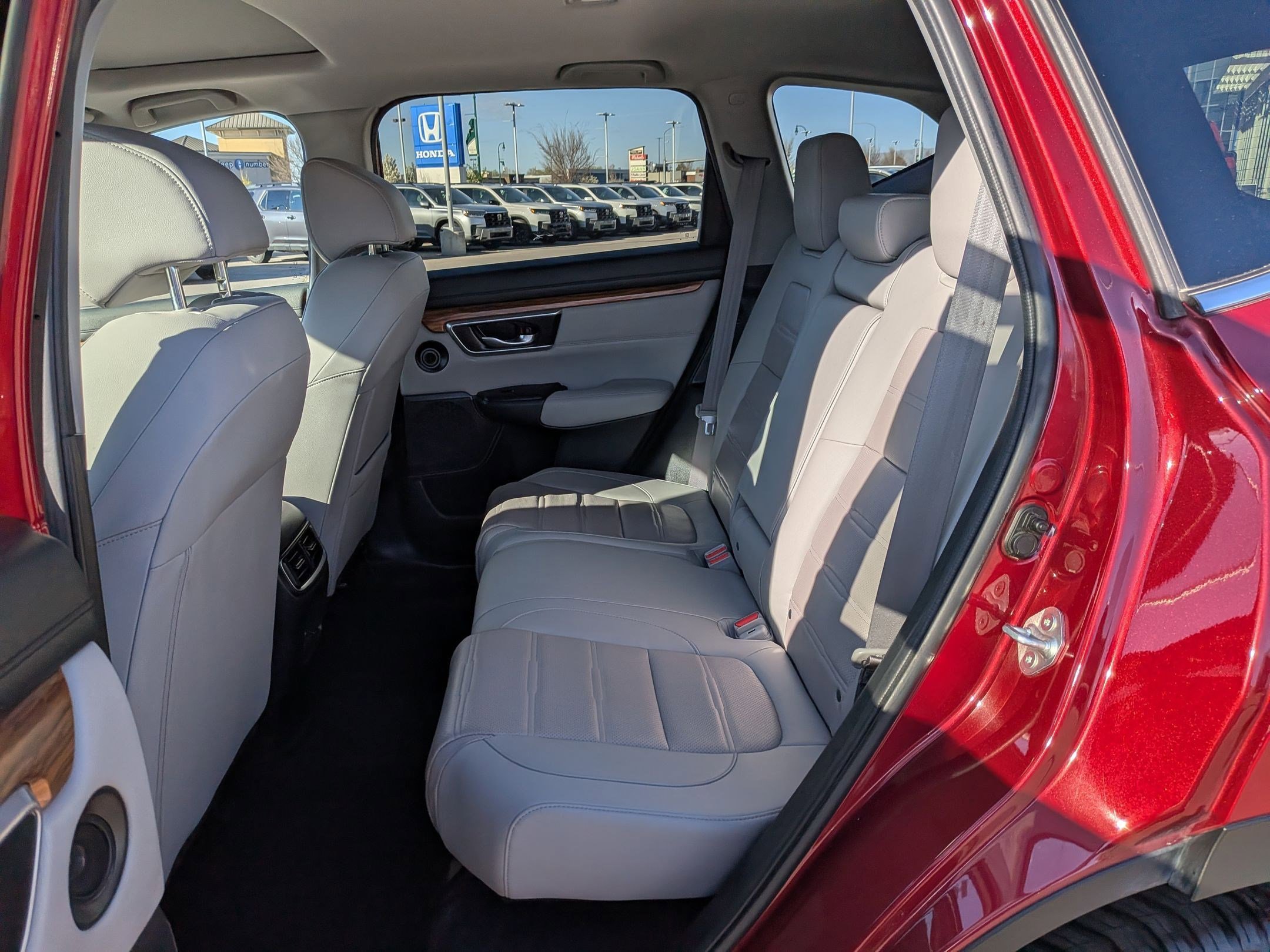 Used 2022 Honda CR-V Touring image 31