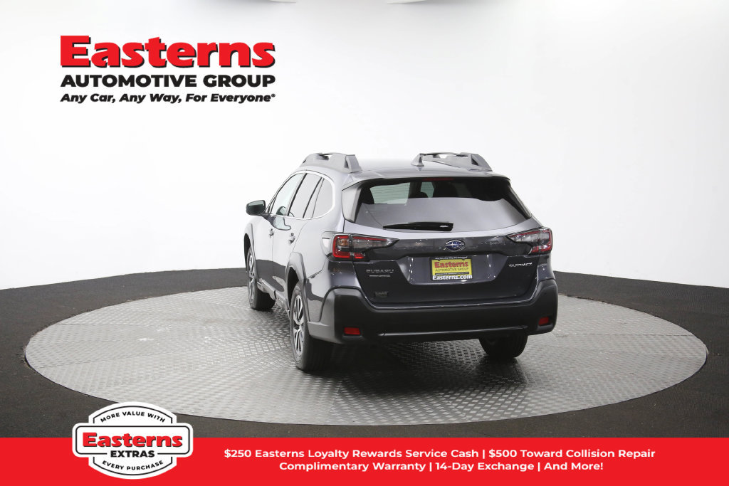 Used 2023 Subaru Outback Premium AWD/4WD image 65